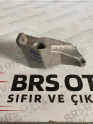 8D0199307P VW PASSAT-AUDİ A4 MOTOR KULAGI BRAKETİ