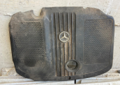 MERCEDES E SERİSİ 651 MOTOR ÜST KAPAĞI