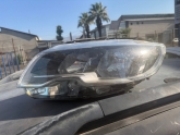 Peugeot 301 sol ön far