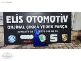 SEAT LEON SAĞ ÖN ÇAMURLUK
