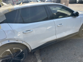 Peugeot 408 sağ arka kapı orjinal beyaz hatasız