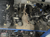RENAULT KANGO YENİ KASA fren ve debraj pedalı...