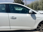 RENAULT MEGANE 4 SAĞ ÖN KAPI ORJİNAL SÖKME