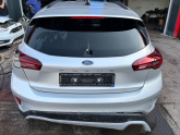FORD FOCUS 4 HATCBACK GRİ HATASIZ BAGAJ KAPAĞI ORİJİNAL