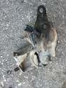 MAZDA 626 90 MODEL MOTOR TAKOZU KULAĞI ÇIKMA ORJ