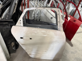 Oto Çıkma Parça / Audi / A4 / Kaporta & Karoser / Kapı / Çıkma Parça 
