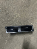 8T1820951E AUDİ A4 B8 A5 Q5 ORTA KALORİFER IZGARASI ORTA HAVALA