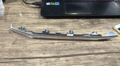 MERCEDES G SERİ W465 ÖN PANJUR SOL ALT DEKOR ÇUBUĞU A4658882700
