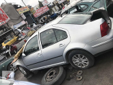 Oto Çıkma Parça / Kaporta & Karoser / Kapı / Volkswagen / Bora / Çıkma Parça 