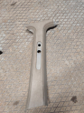 Peugeot 405 sağ orta direk plastik bakalit