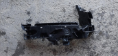8R0805608 orj audi Q5 sağ ön far alt braketi