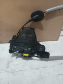 Renault austral ön kapi kilidi sol 805038532R