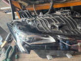 Peugeot 408 sağ ön far
