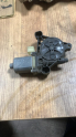 5Q0959802B VW GOLF7 PASSAT JETTA SÜPERB SAĞ ÖN CAM MOTORU