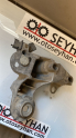 4B0199352B volkswagen passat b5 97-2005 sağ motor kulağı braketi