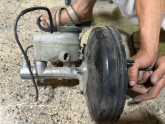 TOYOTA COROLLA FREN ANA MERKEZ VE VESTANOZ KOMPLE ORJ ÇIKMA