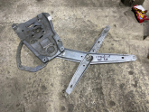 OPEL OMEGA B SAĞ ÖN CAM KRİKOSU ÇIKMA 90520246