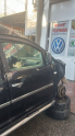 VOLKSWAGEN CADDY SAĞ ÖN KAPI 2006-2012 ÇIKMA ORJİNAL SİYAH
