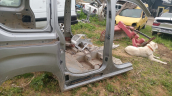 Opel ComboE  sağ yan kısım komple