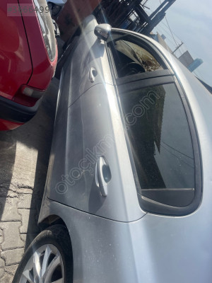 Peugeot 508 sol ön ayna