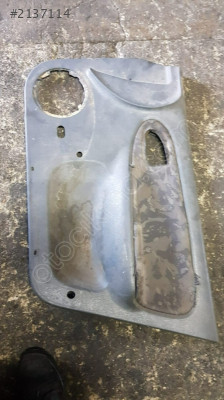 Renault Megane 1 Sağ Ön Kapı Döşemesi çıkma