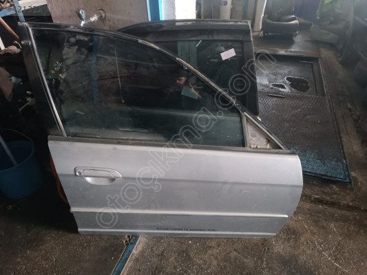 Honda civic VTEC sağ ön kapı