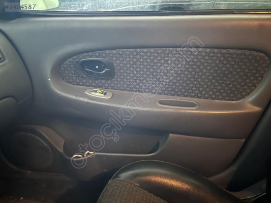 Kia Sephia SAĞ Ön Kapı DÖŞEMESİ