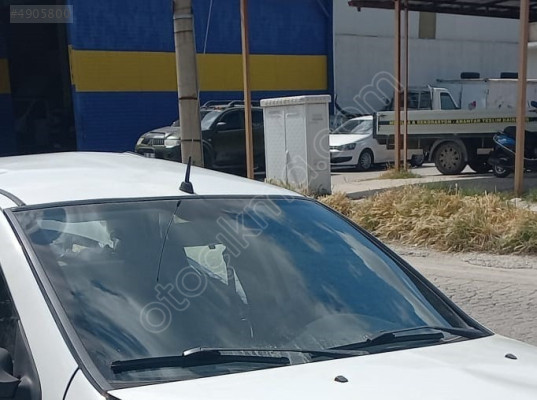 FİAT ALBEA ÖN CAM ÇIKMA