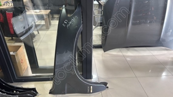 BMW X5 E53 MAKYAJSIZ SAĞ ÖN ÇAMURLUK