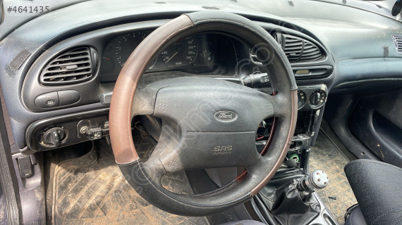 Ford mondeo gösterge çerçevesi