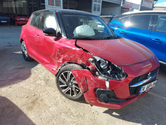 SUZUKI SWIFT ÖN KAPUT  2020