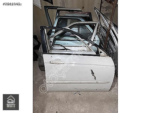 Kia Cerato Sağ Ön Kapı Çıkma Dolu