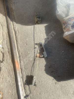 Fiat Uno sağ arka kapı kilidi orijinal