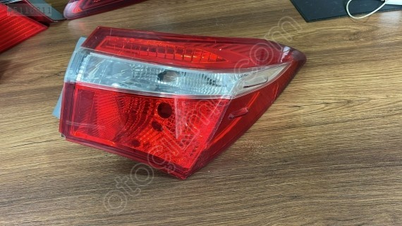 TOYOTA COROLLA SAĞ STOP