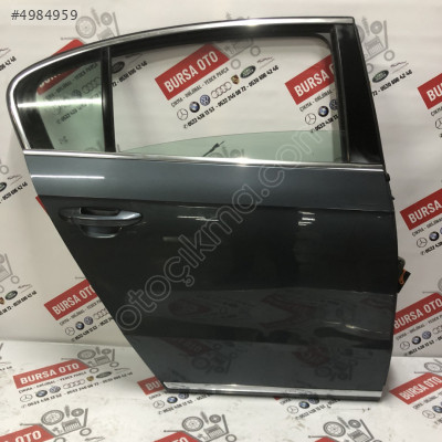 118 VOLKSWAGEN PASSAT B7 SAĞ ARKA KAPI