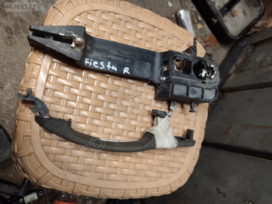 Ford Fiesta Sağ dış kapı kolu