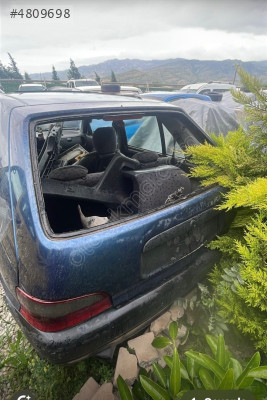 Citroen Saxo bagaj kapağı