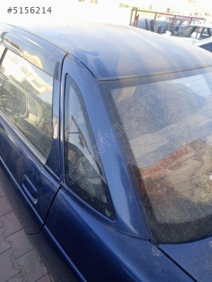 Lada Vega arka kelebek cami sol
