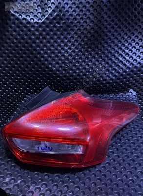 FORD FOCUS 3 HB SAĞ STOP
