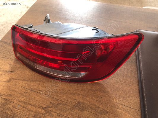 AUDİ A4 SAĞ ARKA STOP LAMBASI
