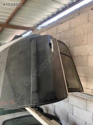 RENAULT MEGAN 2 HB SAĞ ARKA KAPI