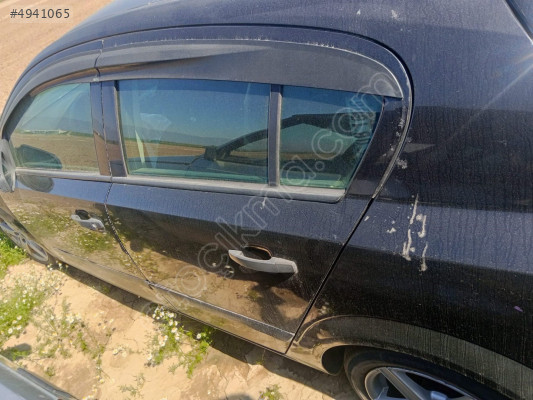 OPEL ASTRA SOL ARKA KAPI ÇIKMA