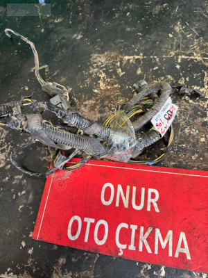 FORD CONNECT SOL KAPI TESİSATI