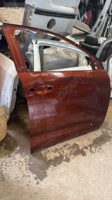Peugeot 3008 sağ ön kapı