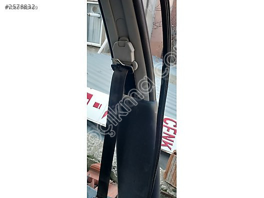 mazda 626 şoför emniyet kemeri
