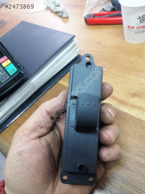 Mazda 3 sağ ön cam