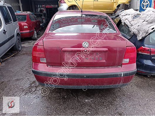 1998 B5 PASSAT BAGAJ KAPAĞI KAPI