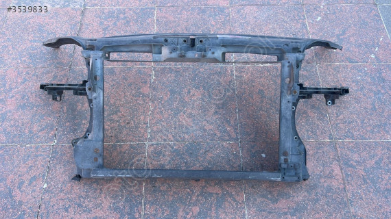 2004-2008 Audi A3 Ön Panel Parçası - 8P0805588 Kodlu