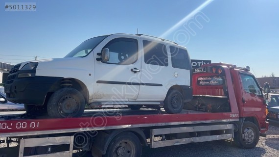 Fiat Doblo sol ön kapı