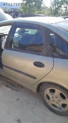 Renault Laguna 1 sol arka kapı